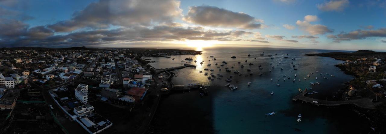 Galapagos Sunset Hotel بويرتو بكويريزو مورينو المظهر الخارجي الصورة