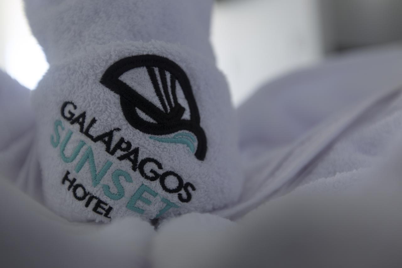 Galapagos Sunset Hotel بويرتو بكويريزو مورينو المظهر الخارجي الصورة