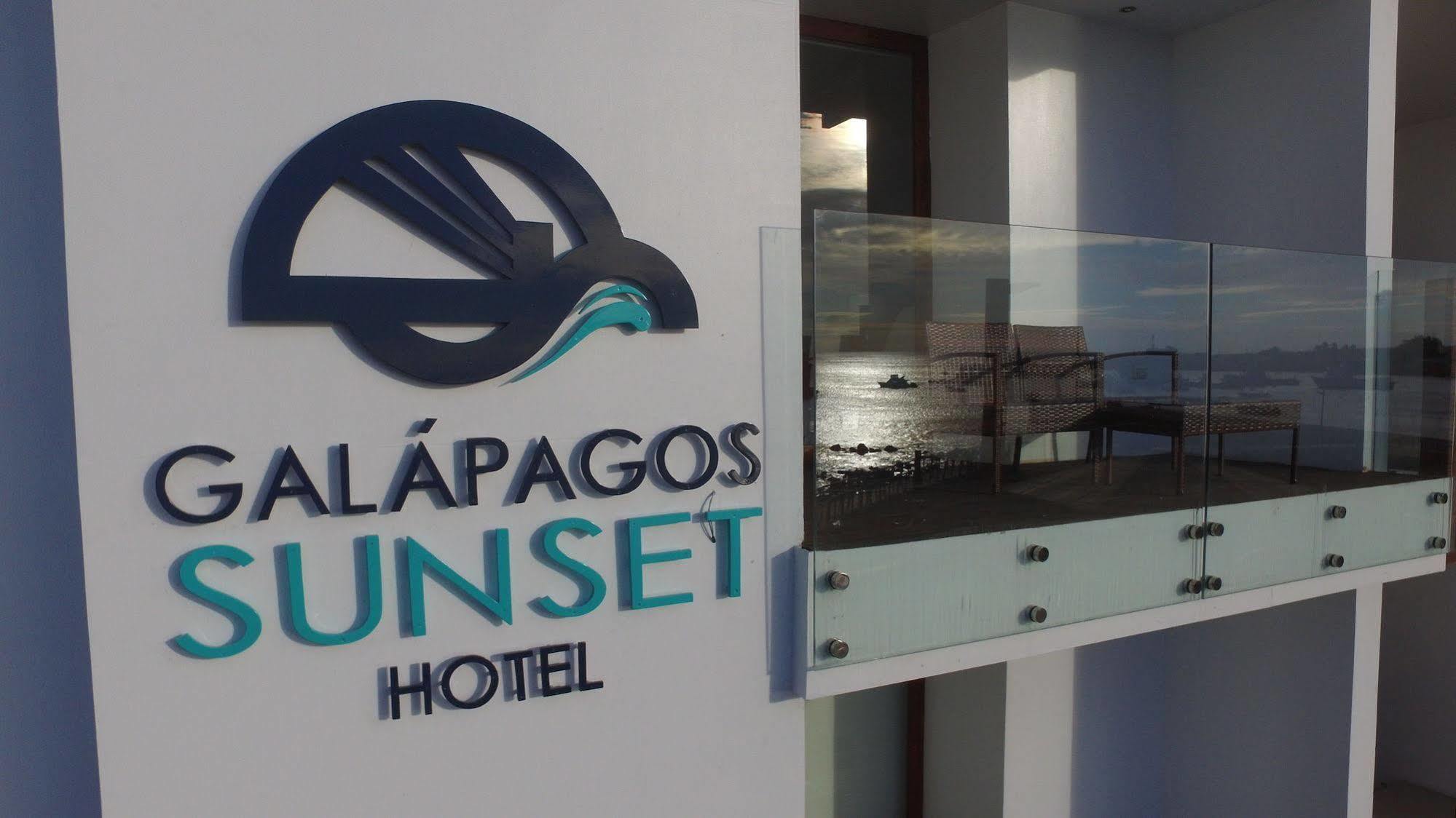 Galapagos Sunset Hotel بويرتو بكويريزو مورينو المظهر الخارجي الصورة